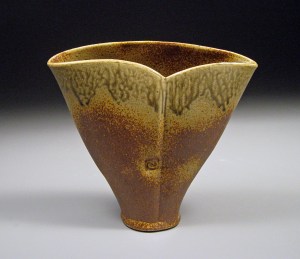 tulipvase Stoneware vase for Tulips